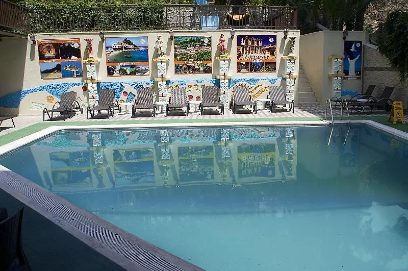 Saturn Hotel Κουσάντασι
