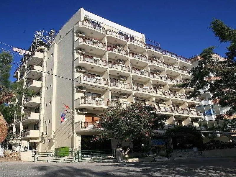 Saturn Hotel Κουσάντασι