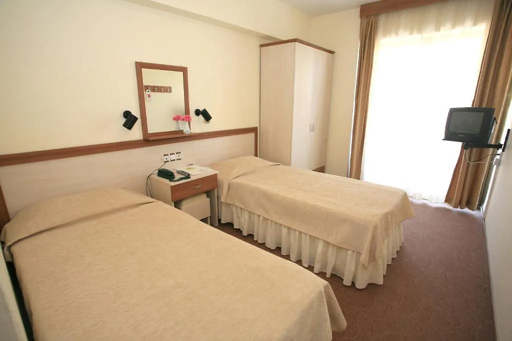 Saturn Hotel Κουσάντασι
