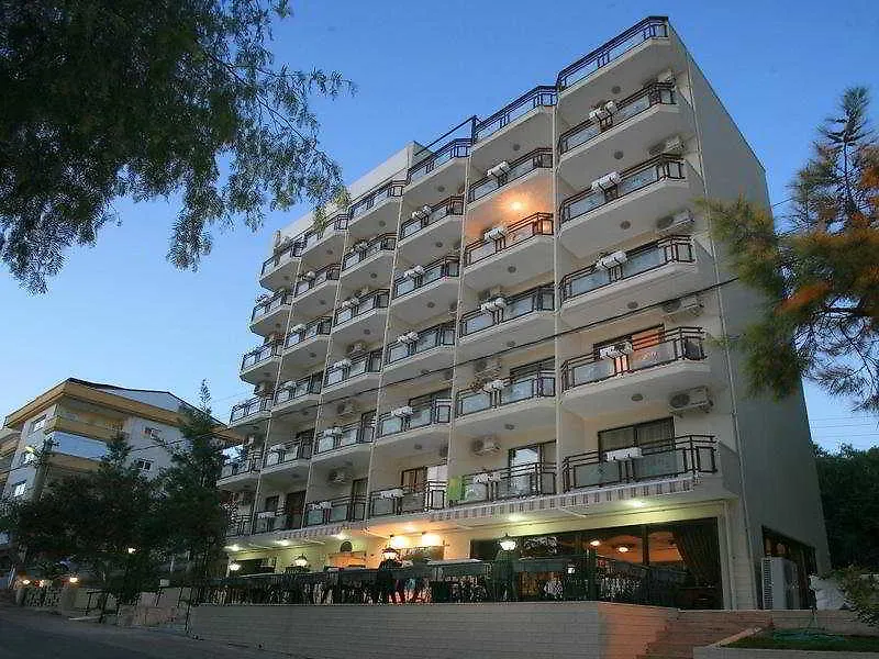 Saturn Hotel Kusadası 3*,