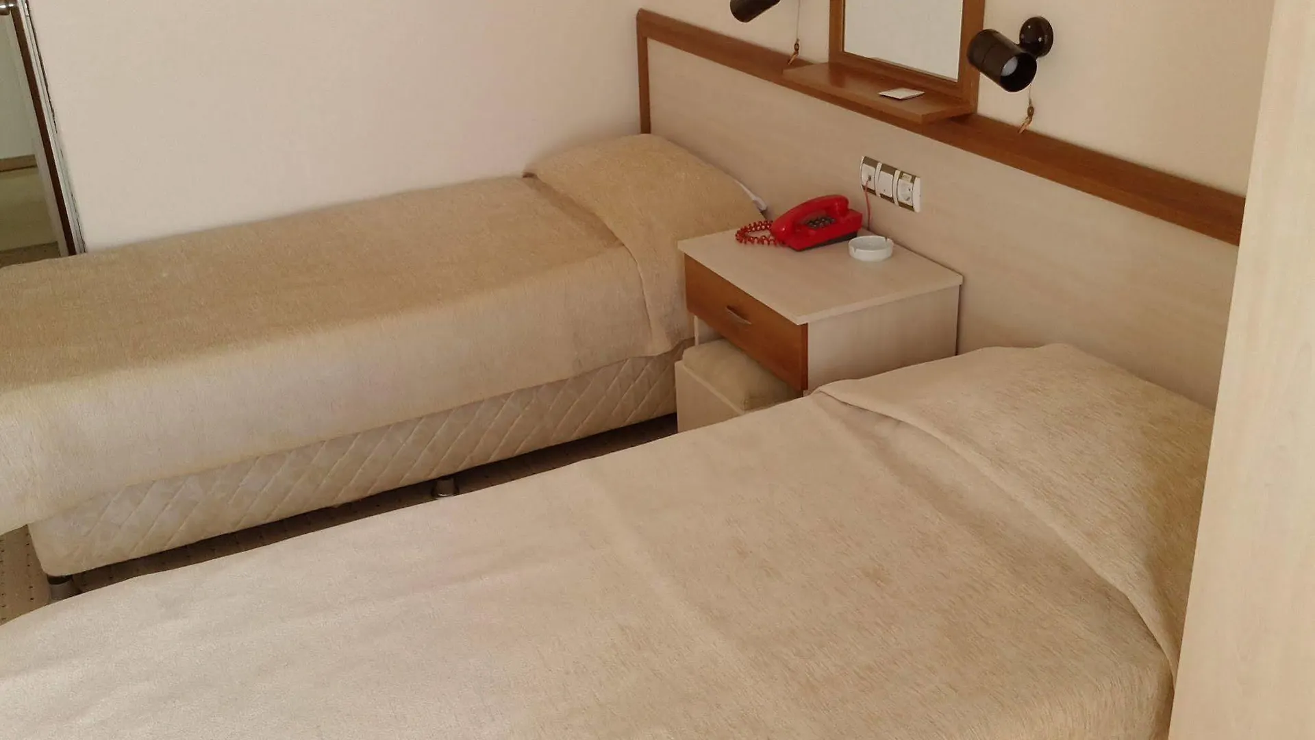 Saturn Hotel Kusadası 3*,